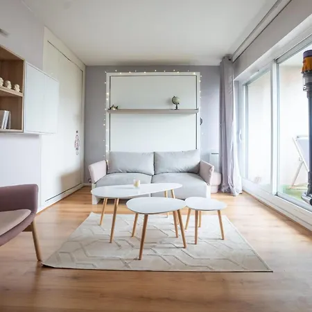 Cosy Studio With Balcony Apartmán