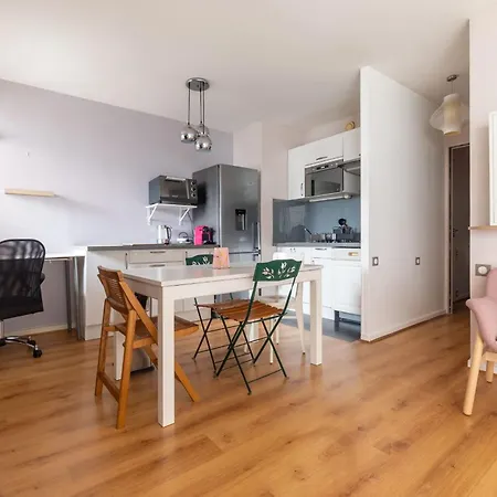 Cosy Studio With Balcony Apartament Paryż
